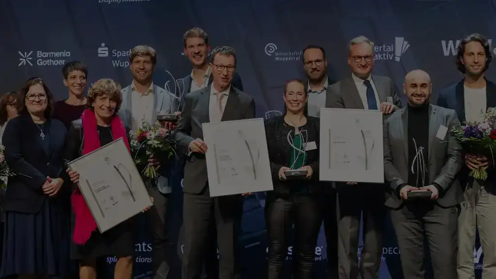 Brücken schlagen, die bleiben – Der Brückensteig gewinnt den Wuppertaler Wirtschaftspreis 2025