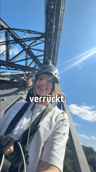 Steigt auf die Müngstener Brücke und erlebt spektakuläre Ausblicke, atemberaubende Höhe und ein Abenteuer, das euren Sommer unvergesslich macht.

🎟️ Jetzt Tickets sichern ☀️ 10 % Sommerrabatt 🏷️ Code: SOMMER10