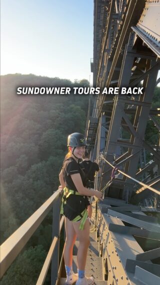 Imagine watching the sun go down from Germany’s highest railway bridge. 🌅

Our Sundowner Tours are back for selected dates in October & November. As daylight fades, you’ll climb above the Müngsten valley and head back down equipped with LED headlamps. 🔦

Same price as our regular tours - and vouchers are valid too.

🗓️17.10.
🗓️18.10. 🗓️ 31.10.
🗓️ 01.11.

Save your spot before they’re gone. 🌉

#Brückensteig #MüngstenerBrücke #Sundowner #BergischesLand #NRW